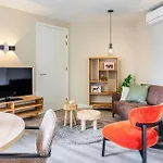 2 Bedroom Amazing In Holiday home *