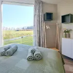 2 Bedroom Amazing In Holiday home
