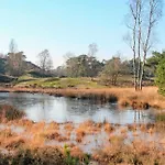 2 Bedroom Amazing In Holiday home *